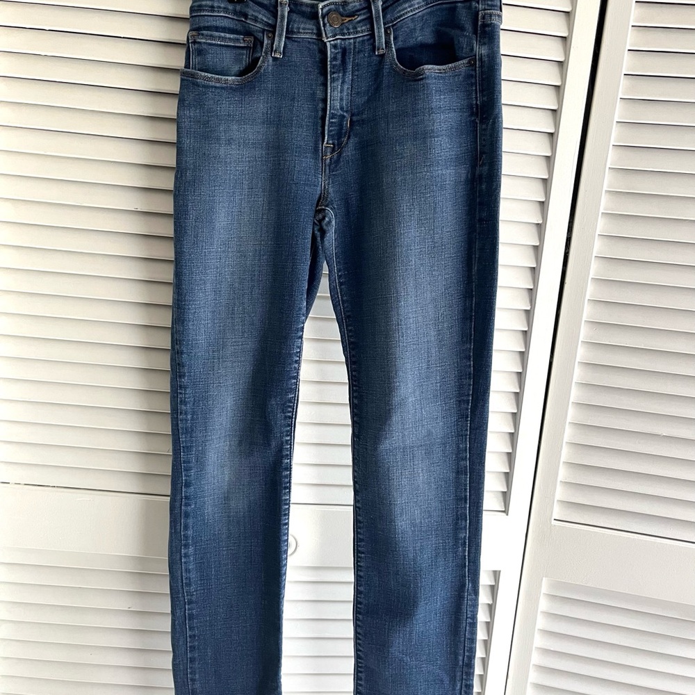 Levi’s Classic Blue Denim Jeans